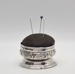 Antique Pin Cushion Solid Sterling Sewing Thimble/Jewellery Box London 1915