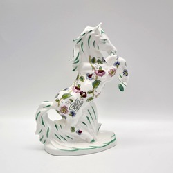 Haddon Hall Horse Pottery Figure from Royale Brindley/Stoke on Trent