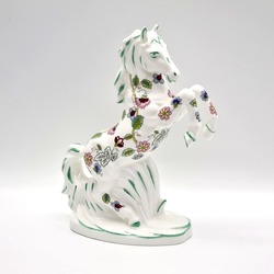 Haddon Hall Pattern Horse Pottery Figure from Royale Brindley/Stoke on Trent